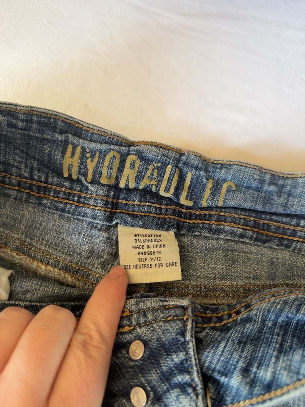 #170 Hydraulic Denim Raw Hem Jean Shorts Size 11/12 - Picture 3 of 3